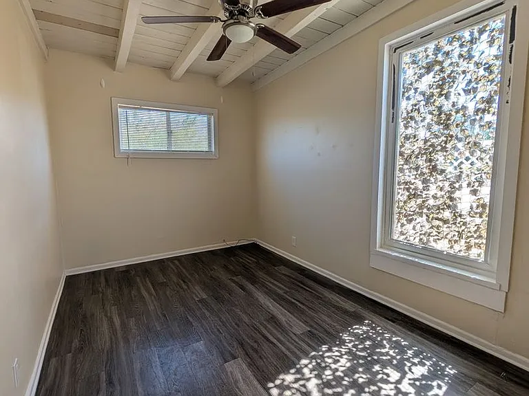 6637 Yucca Ave — Photo 5