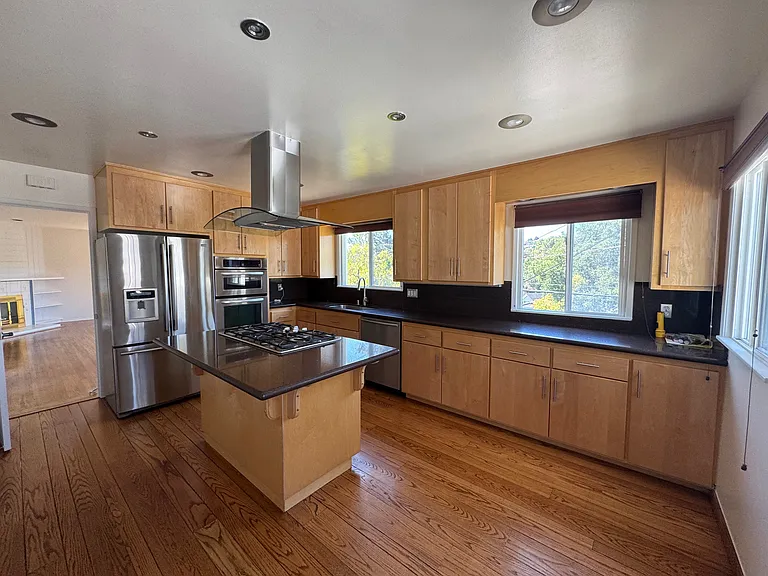 2729 Monserat Ave — Photo 6