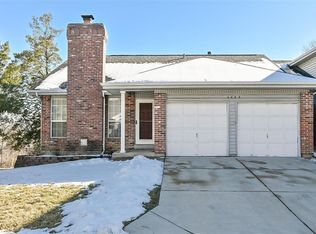 4402 Hillmont Ct, Saint Louis, MO 63128