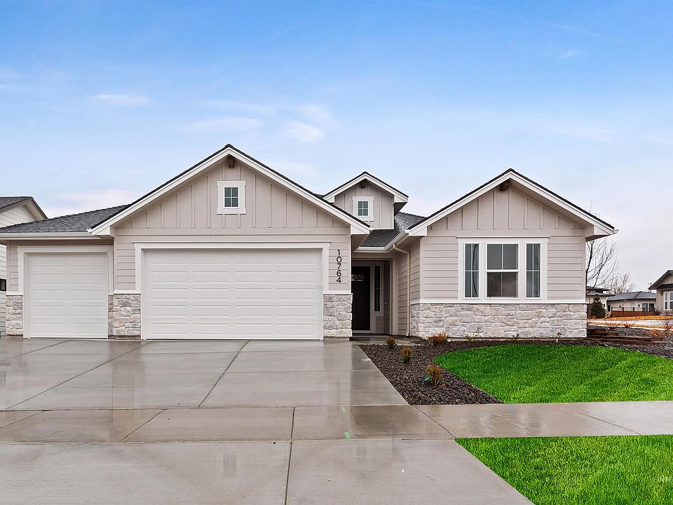 1st image of 10764 W Barnbougle Ln