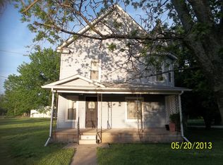 426 S Maple St, Lebo, KS 66856