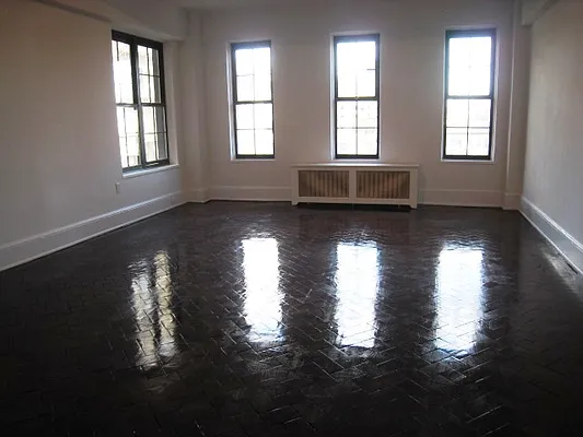 Rented by City Connections Realty | media 7