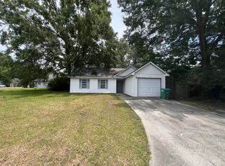 8339 Whitehaven Dr, North Charleston, SC 29420
