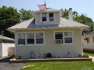 2765 Harvard Pl, Baldwin, NY 11510