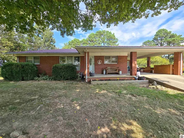 68 Wadesboro Rd N, Benton, KY 42025