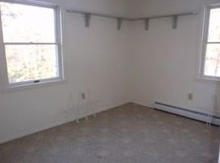 274 Pinehill Rd, West Rutland, VT 05777