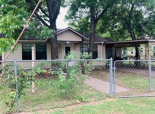 604 S Anglin St, Cleburne, TX 76031