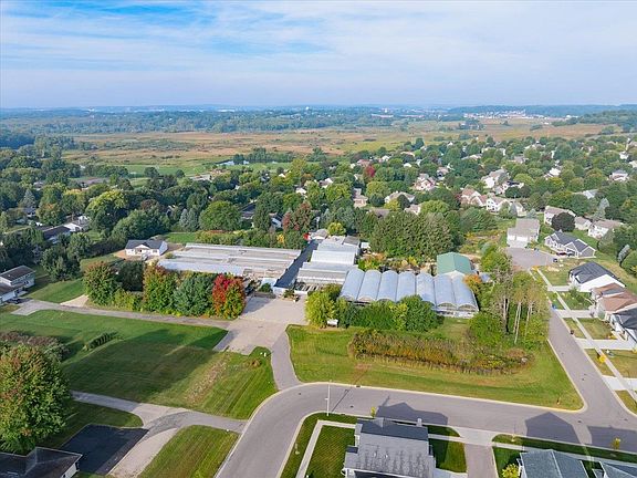 2nd image of 5323 Carnation Way
