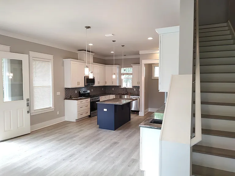 4088 Biltmore Ave #0 — Photo 9