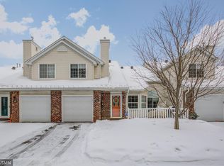 931 Knights Bridge Rd #46, Saint Paul, MN 55112