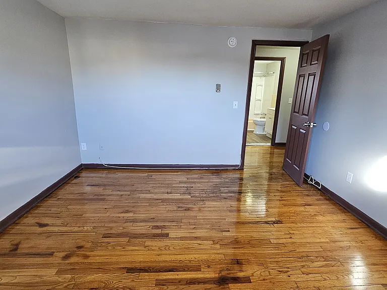 66 Clinton Ave #B — Photo 5