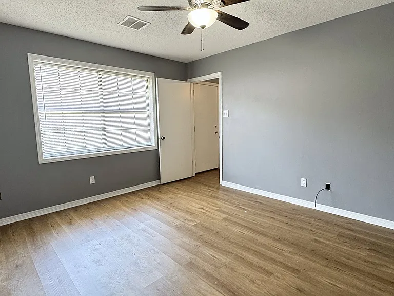 206 Splane Dr — Photo 14