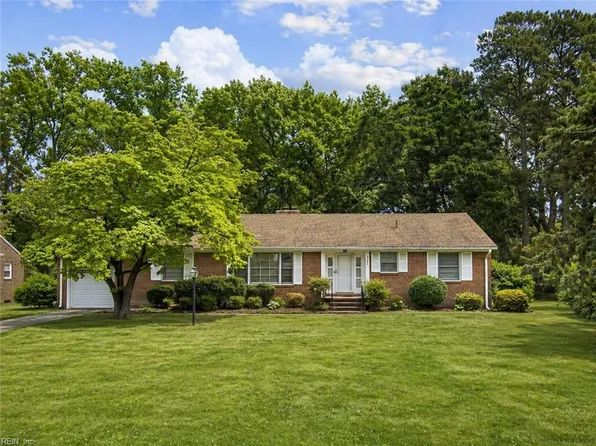 3229 Dogwood Dr, Portsmouth, VA 23703