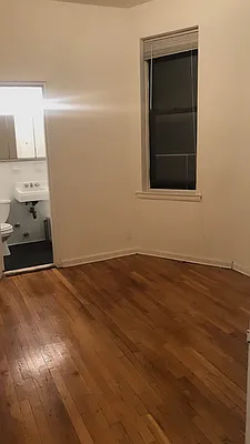 Rented by Eric Goodman Realty Corp | media 17