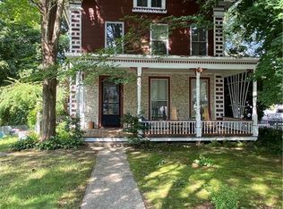 128 Grove St, Putnam, CT 06260