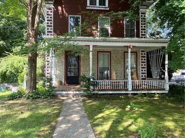 128 Grove Street, Putnam, CT 06260