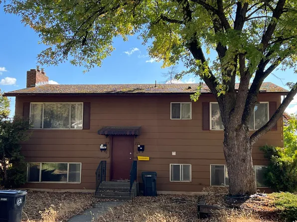 221 W 5th St, Cheney, WA 99004