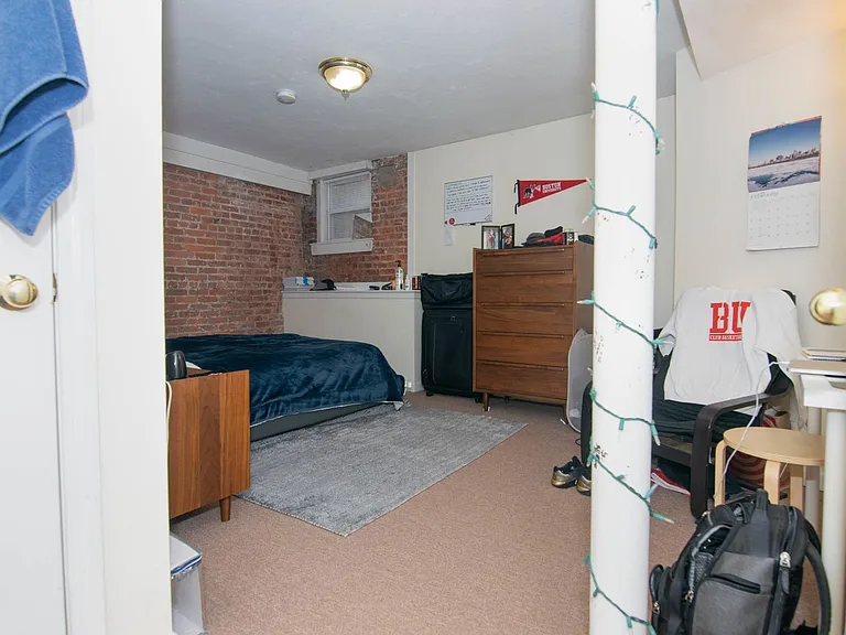 60 Gibbs St #1 — Photo 11