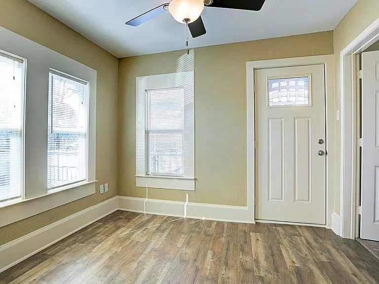 4809 Eli St — Photo 3
