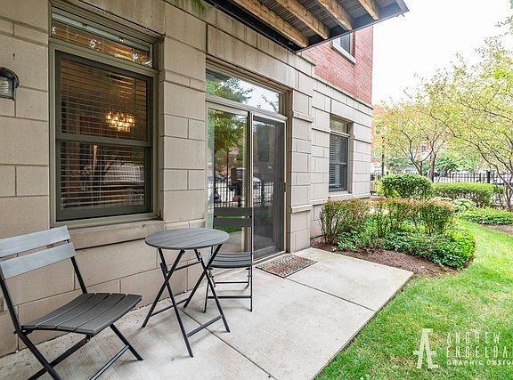 2nd image of 757 W 14th St APT 1B