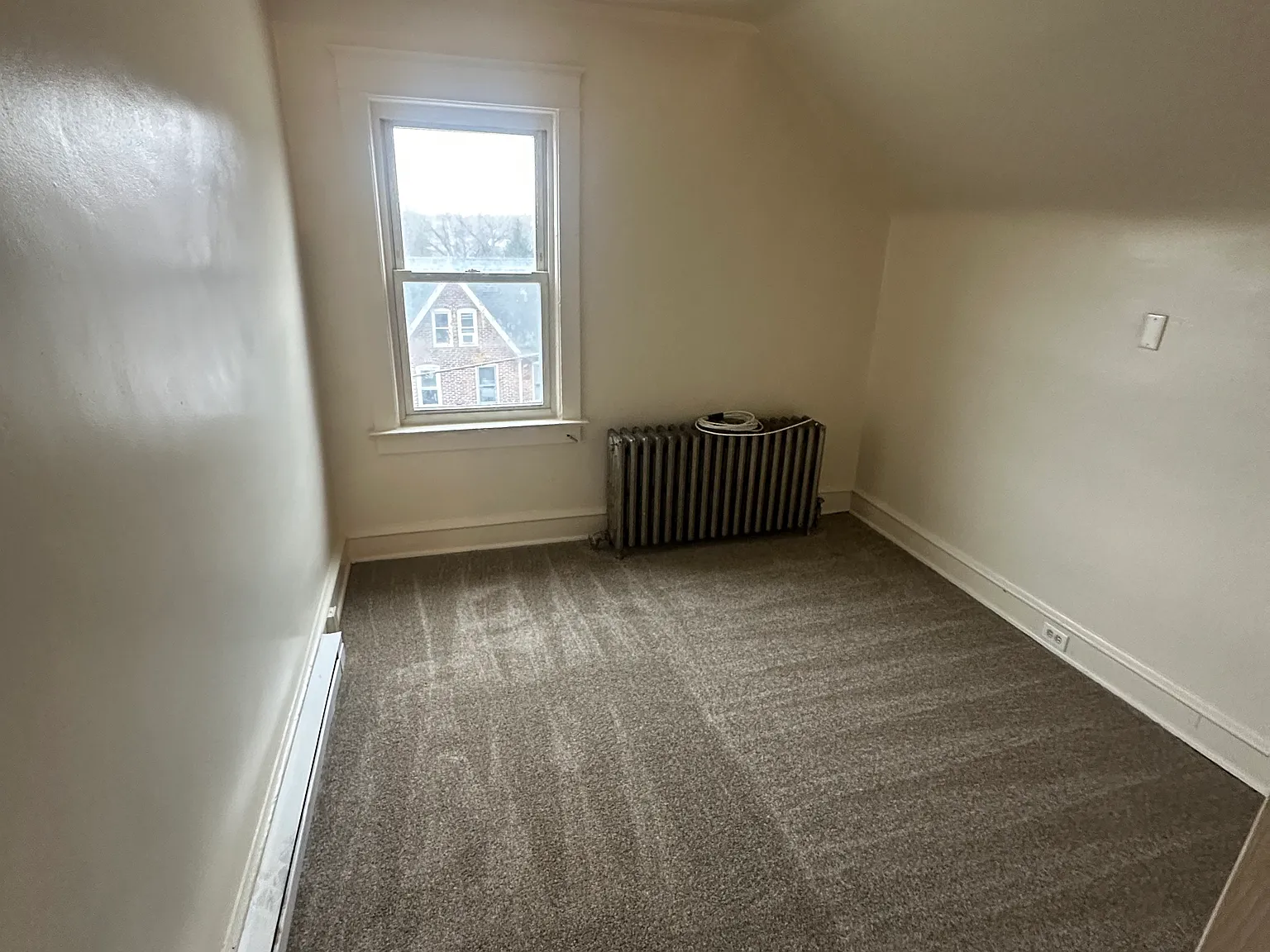 1 bed, 600 sqft, $1,000 — Photo 2