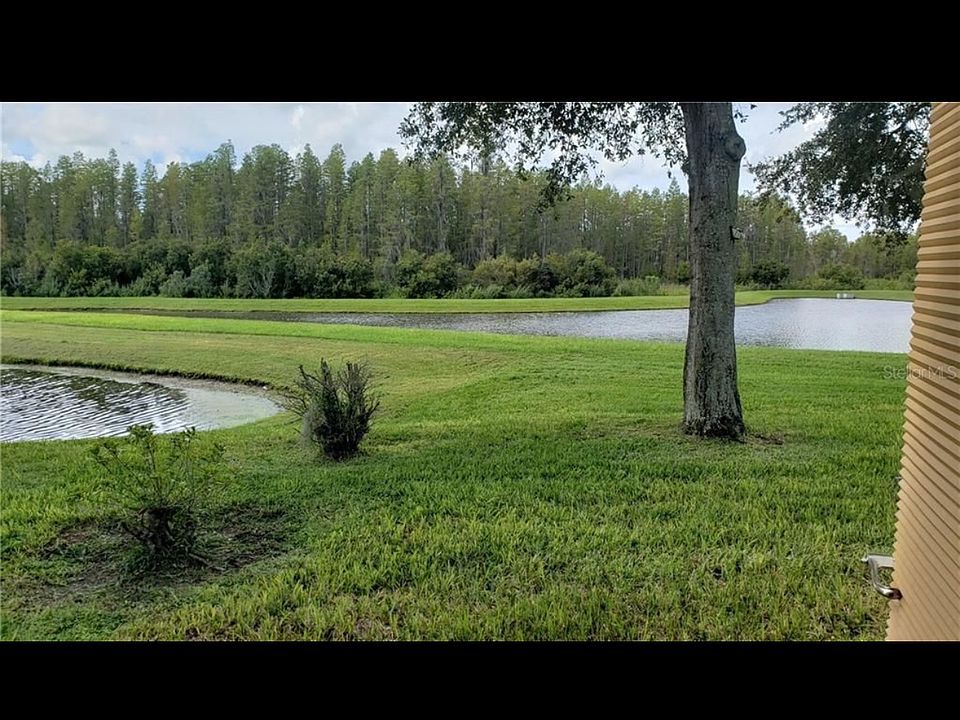 1st image of 19234 Weymouth Dr