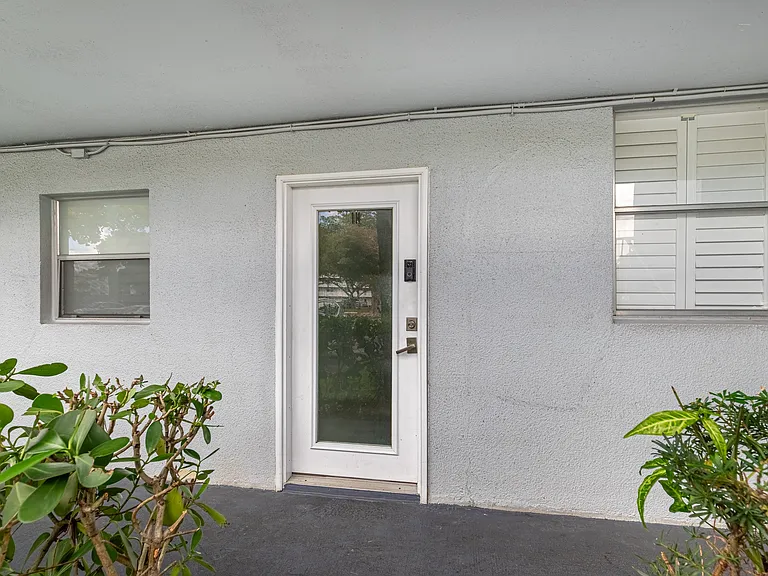 117 Royal Park Dr #1H — Photo 21