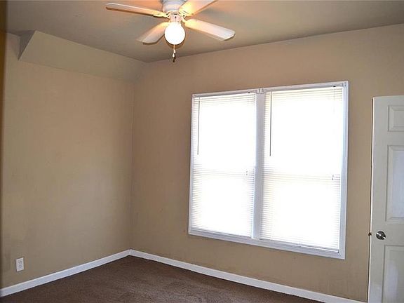 3rd image of 203 Askew Ave