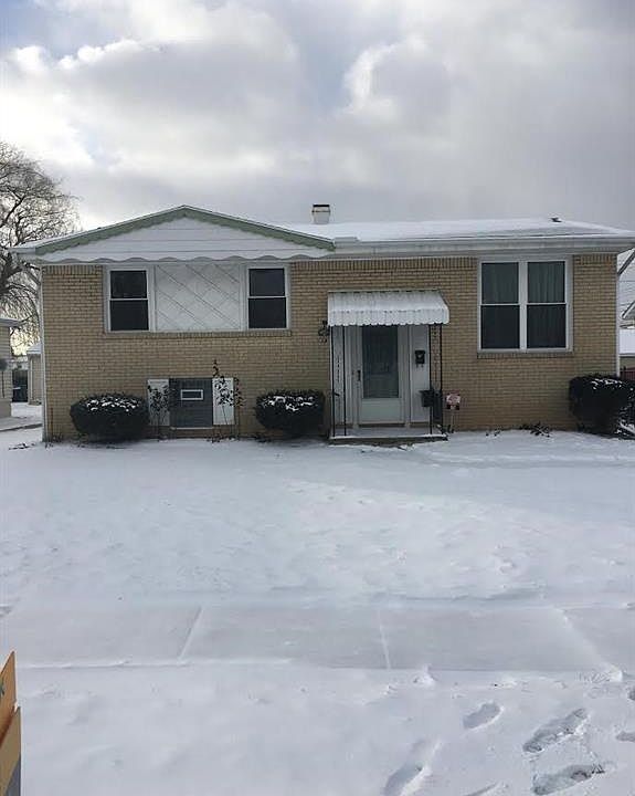 1st image of 79 Nagel Dr