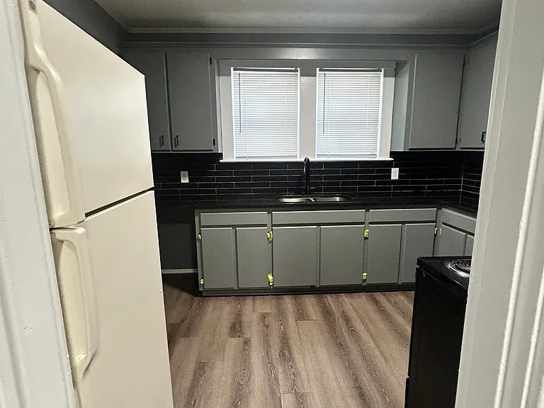 3083 Tutwiler Ave — Photo 6
