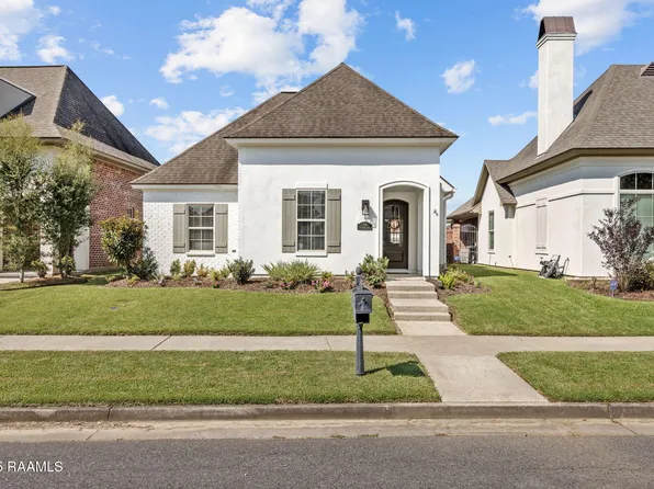 306 Nantere Ln, Lafayette, LA 70507