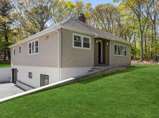 5 Valley Rd, Sag Harbor, NY 11963