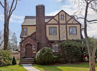 18 Rodney Rd, Scarsdale, NY 10583