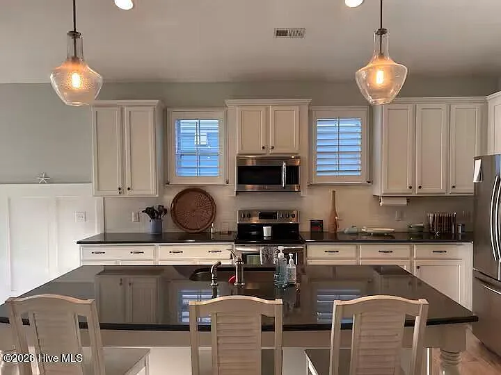 1444 Cassidy Ct — Photo 6