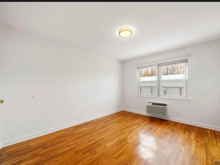 184 Hillside Ave — Photo 8