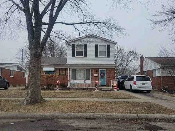 21413 Timberidge St, Saint Clair Shores, MI 48082