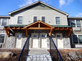 101 Brook Village Ct #107, Swiftwater, PA 18370