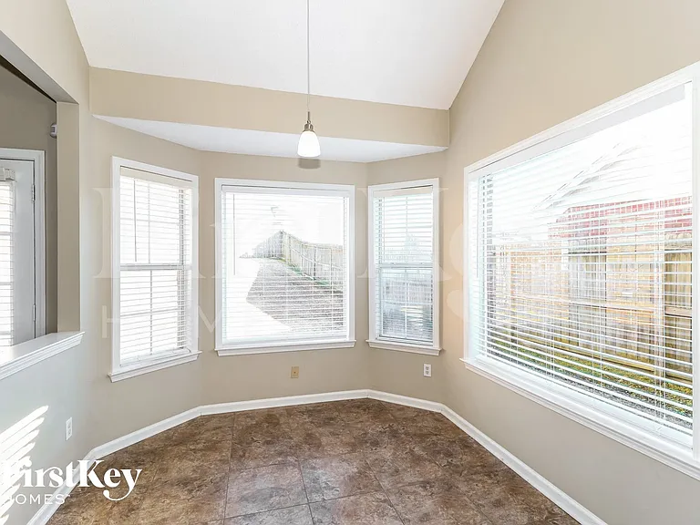 1088 Red Fern Cir W — Photo 6