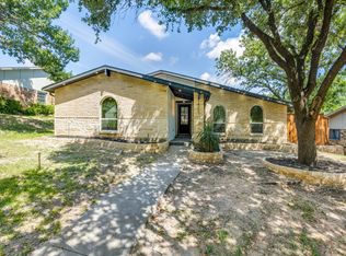 2921 Branch Oaks Dr, Garland, TX 75043