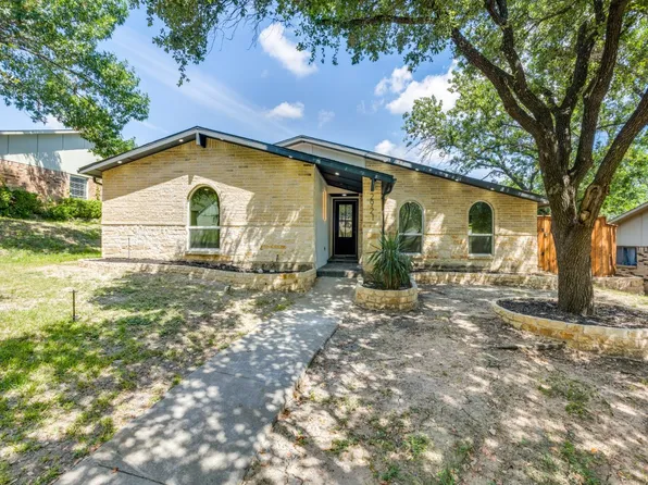 2921 Branch Oaks Dr, Garland, TX 75043