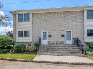 891 Robin Rd #891, Hillsborough, NJ 08844