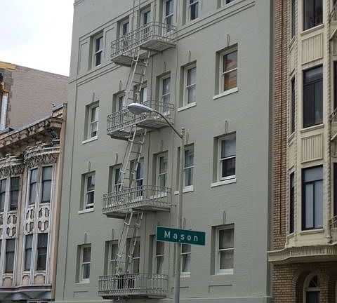 2nd image of 825 Bush St