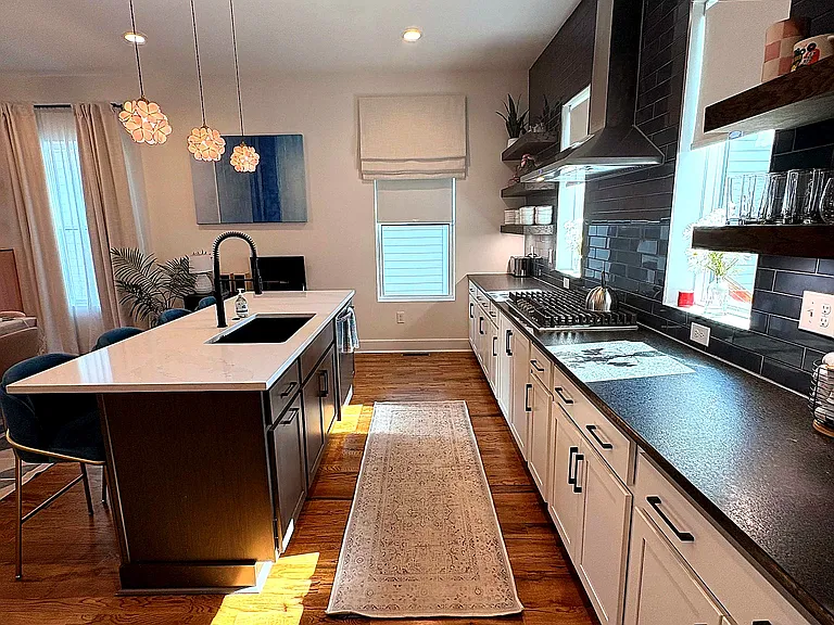 306 Pullen Ave — Photo 35