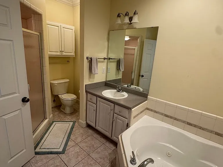 1720 Leighton Ave — Photo 6