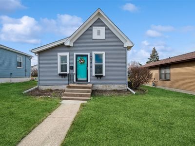 2418 1st St SW, Cedar Rapids, IA, 52404
