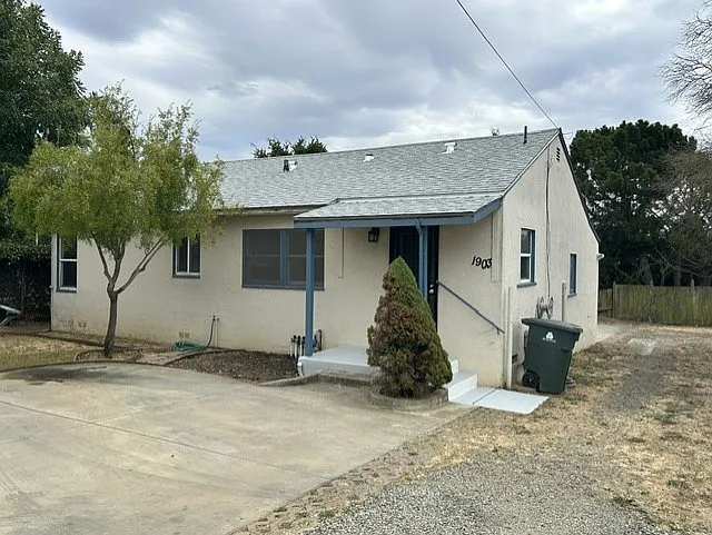 1903 Magazine St — Photo 15