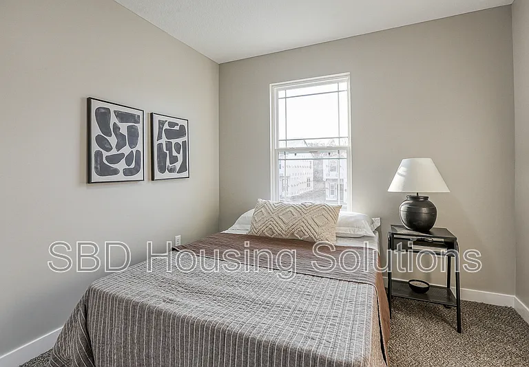 2913 S Harvard Ave #D — Photo 8