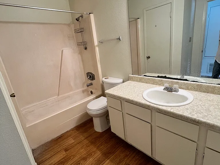 305 Craddock Ave #A — Photo 8