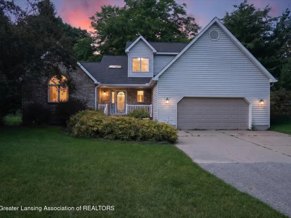 9600 Deer Trl, Haslett, MI 48840