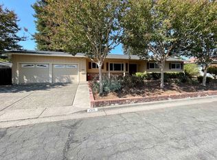 1515 Mayten Dr, Santa Rosa, CA 95404